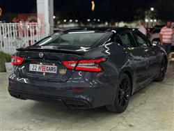 نيسان ماكسيما